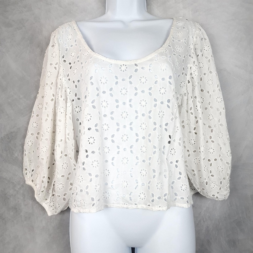 American Eagle Blouse Womens Medium White Eyelet Balloon Sleeve Boho Peasant